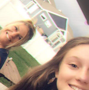 Meet your Posher, Kiana